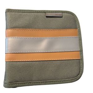 No Boundaries Cloth CD Case Holds 24